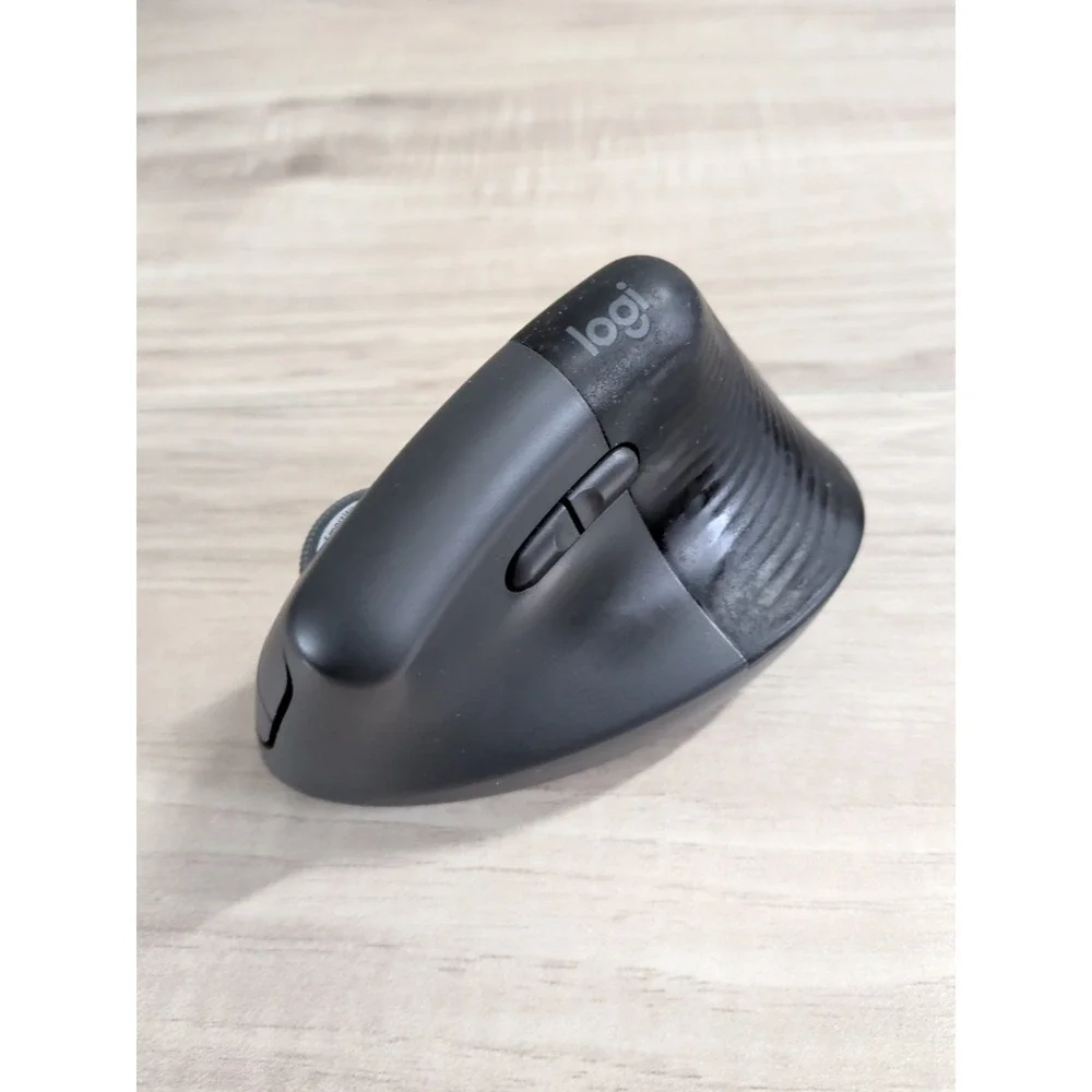 Logitech Lift Vertical Ergonomic Mouse Wireless Bluetooth 4 Buttons